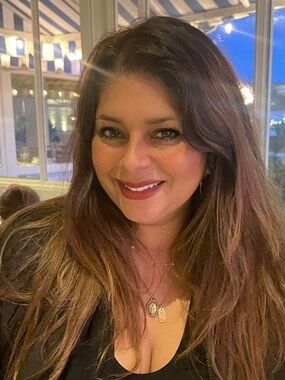 Meet your Posher, Vina